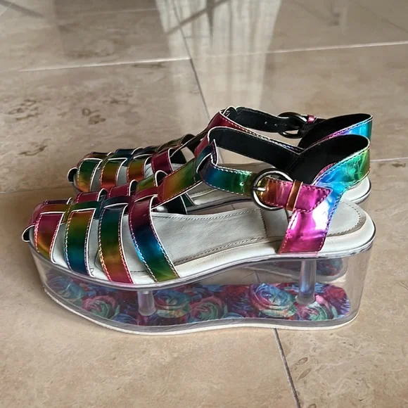 YRU Qloud Chariot Rainbow Platform Sandals - Picture 6 of 13